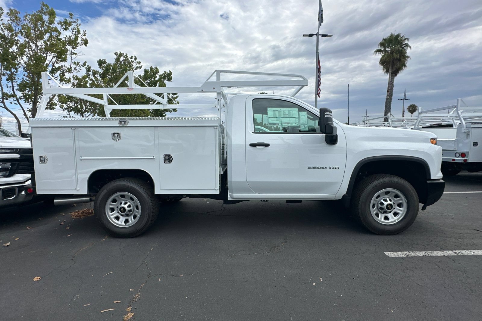 New 2026 Chevrolet Silverado 3500 W/T w/ WT Fleet Convenience Package AWD/4WD image 3
