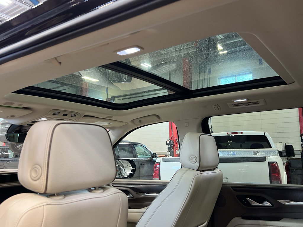 Used 2021 GMC Yukon XL Denali w/ Denali Premium Package image 41