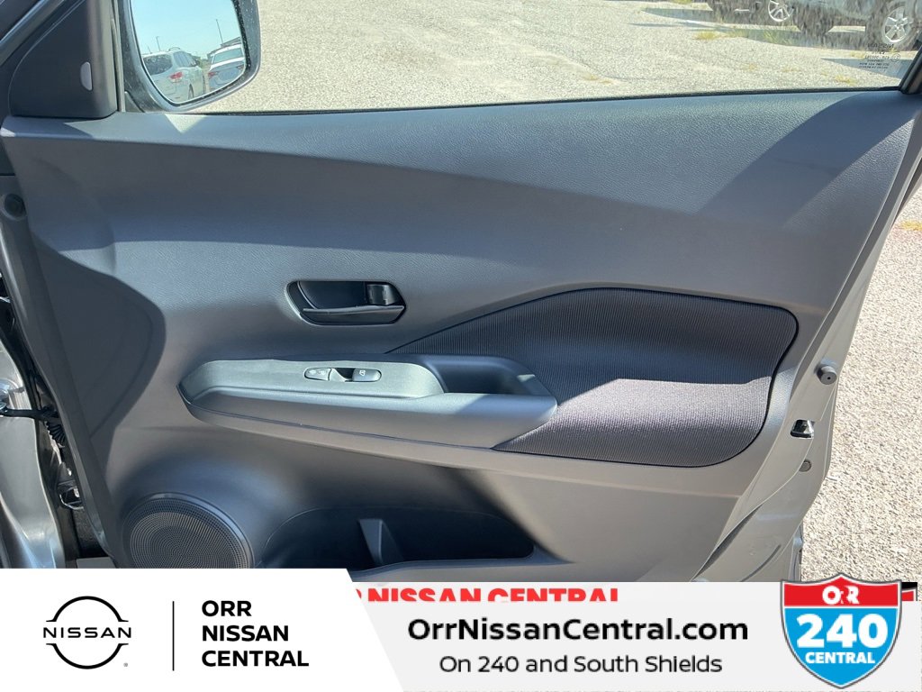 New 2025 Nissan Kicks Play S image 10