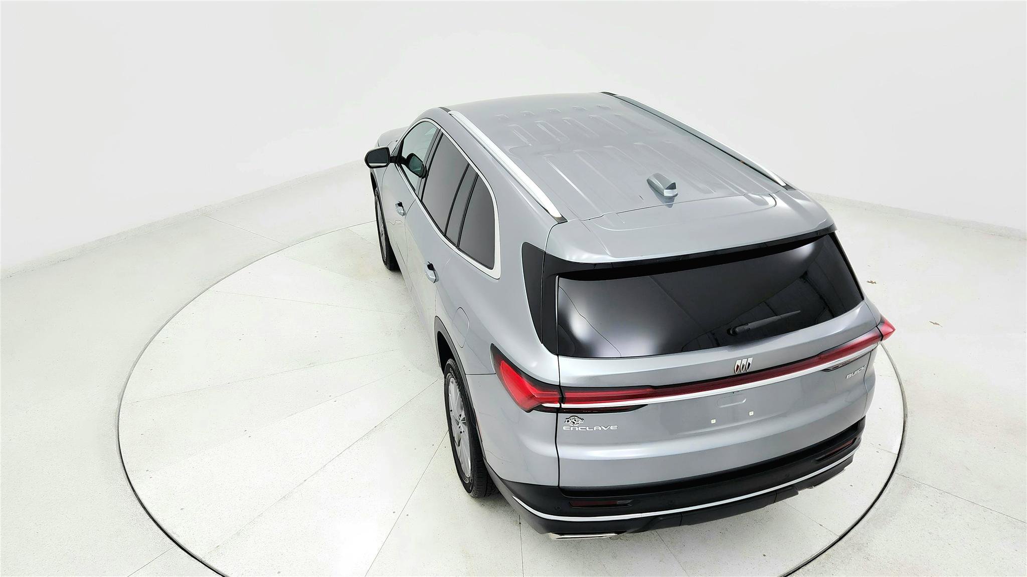 Used 2025 Buick Enclave Preferred image 16