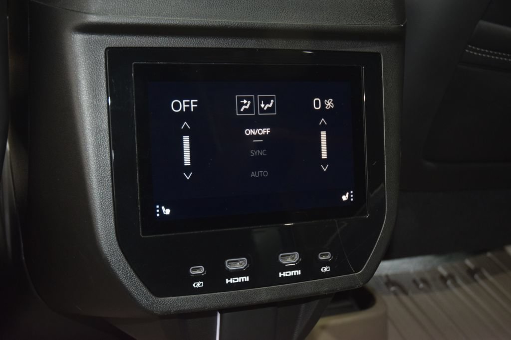 Used 2025 GMC Yukon XL Denali Ultimate w/ LPO, Floor Liner Package AWD/4WD image 46