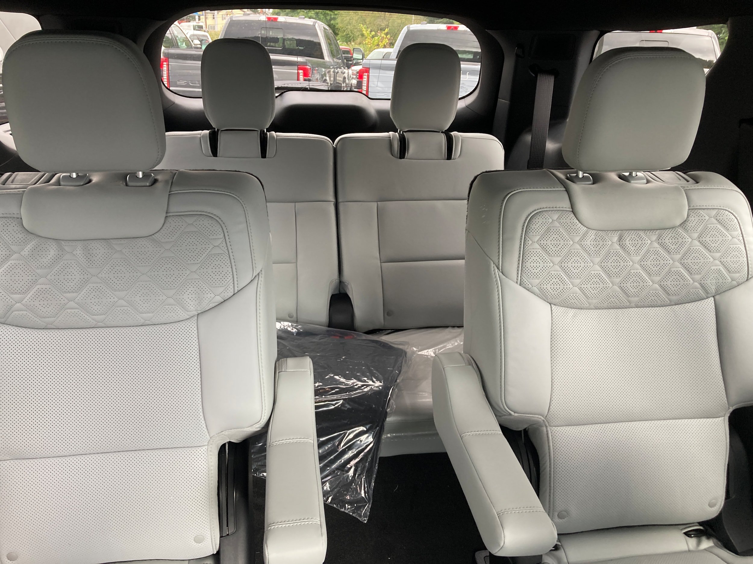 New 2027 Ford Explorer Platinum w/ LUX Leather Package AWD/4WD image 12