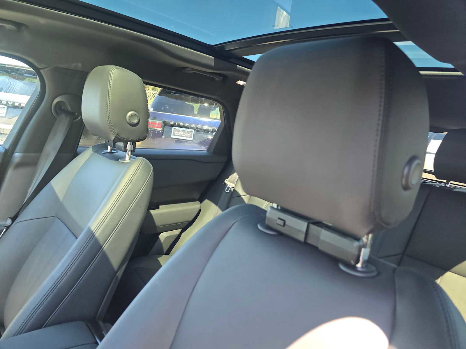 Used 2026 Land Rover Range Rover Velar Dynamic SE image 25