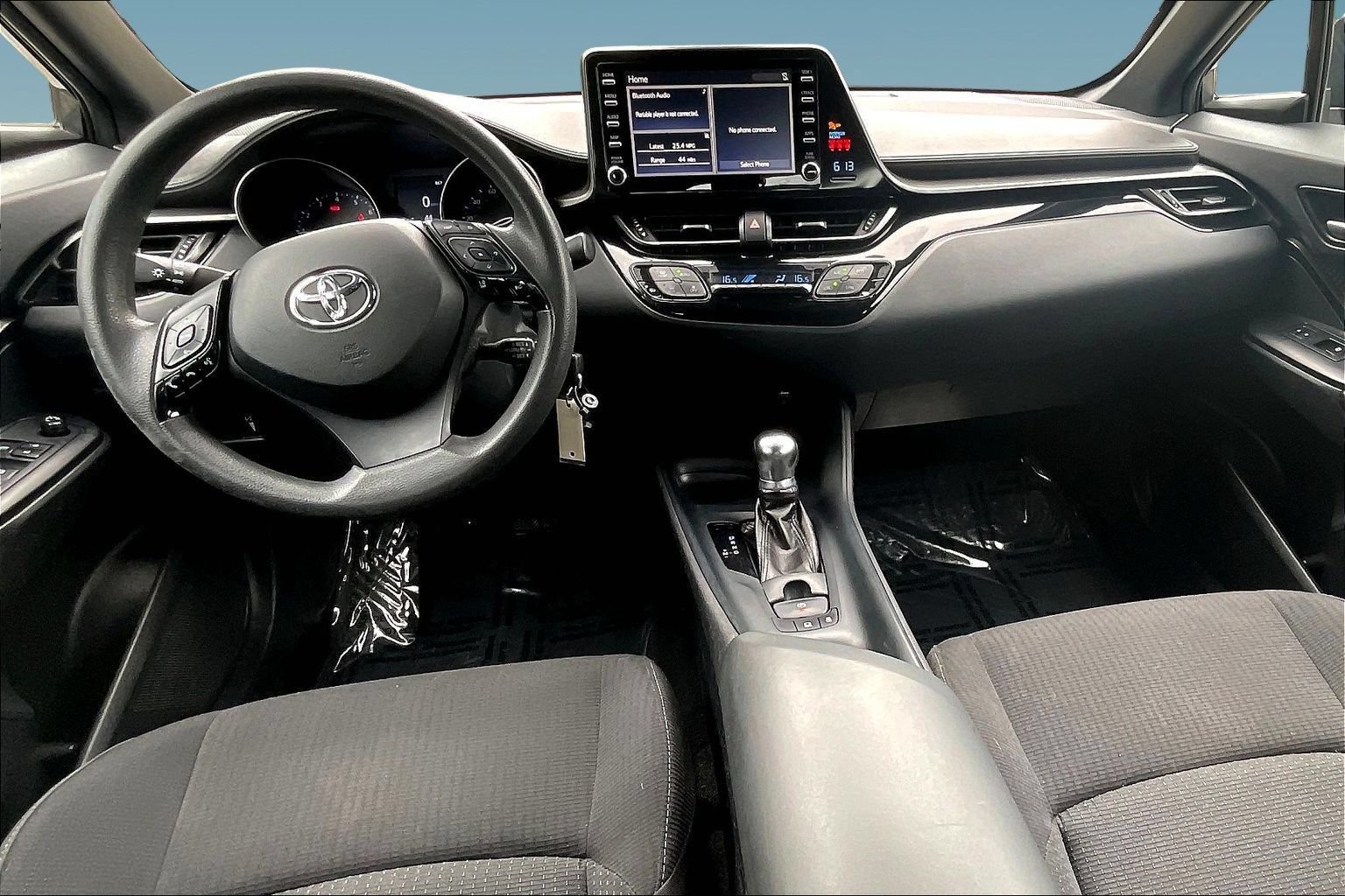 Used 2019 Toyota C-HR LE FWD image 7