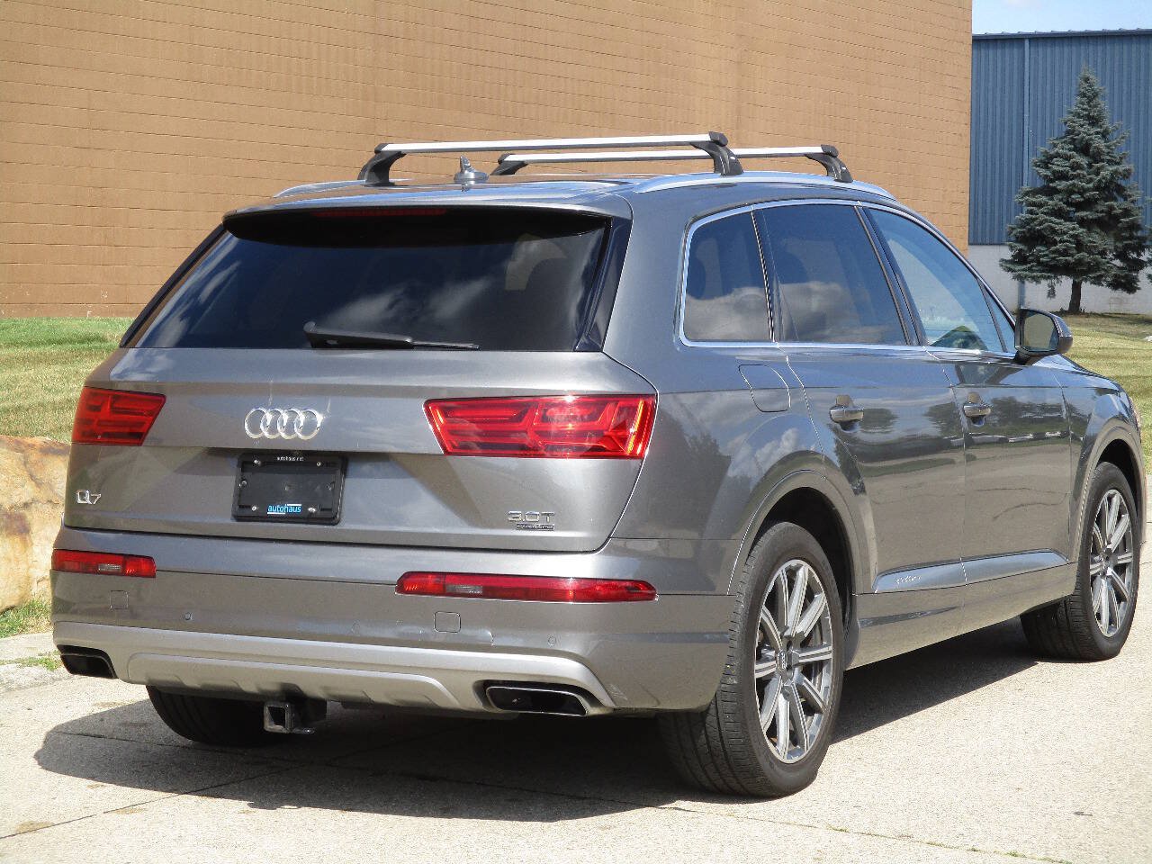 Used 2017 Audi Q7 3.0T Prestige AWD/4WD image 43