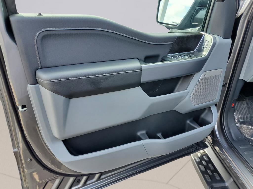 New 2025 Ford F150 Lightning Flash image 25