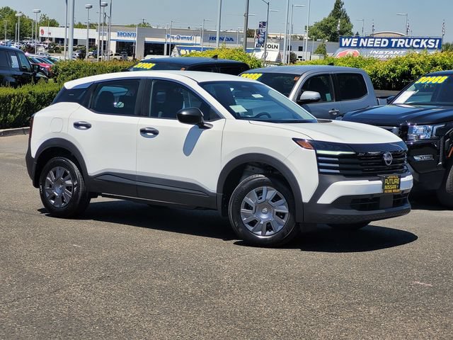 New 2026 Nissan Kicks S
