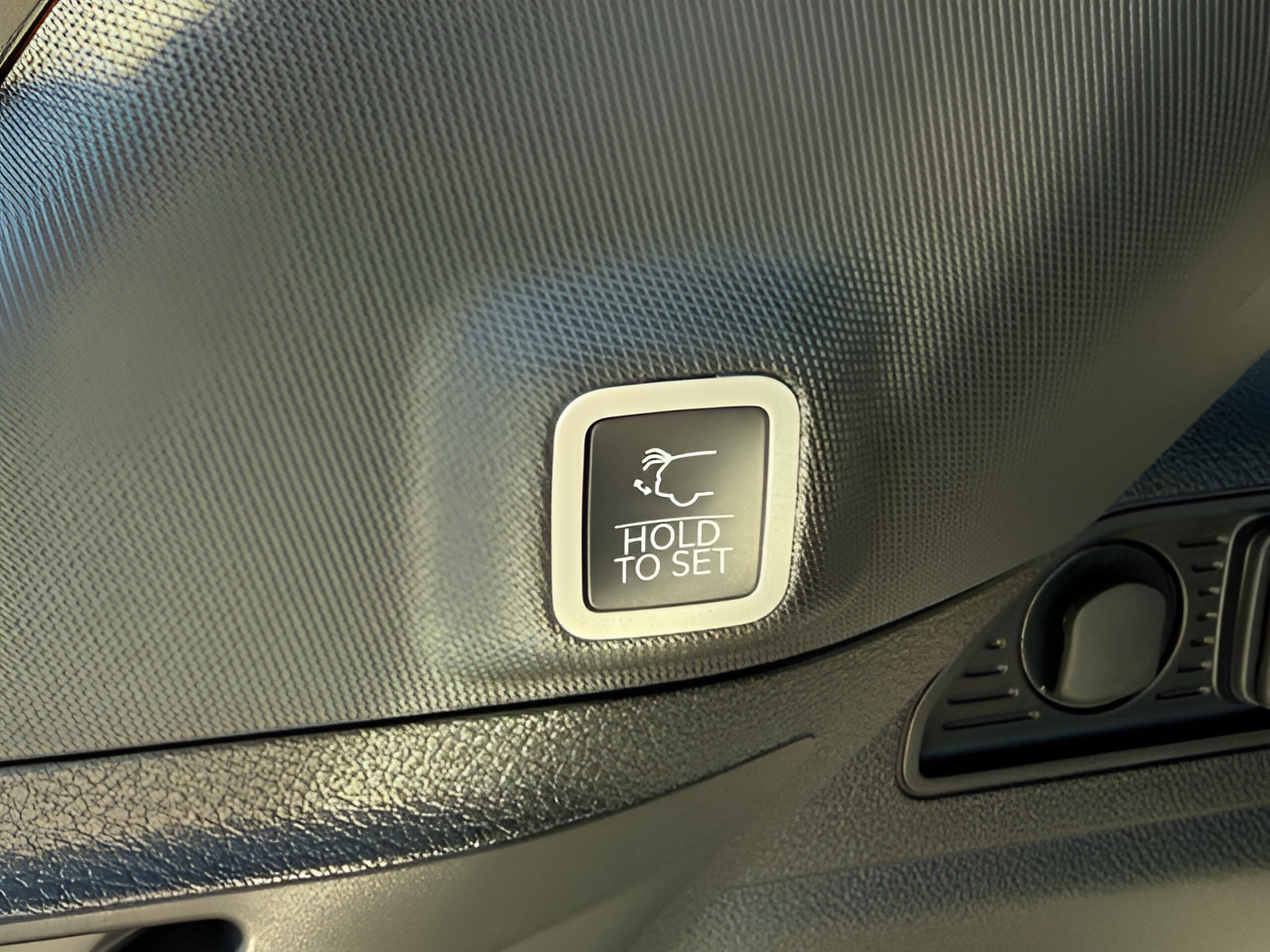 New 2027 Jeep Grand Cherokee Laredo X AWD/4WD image 9