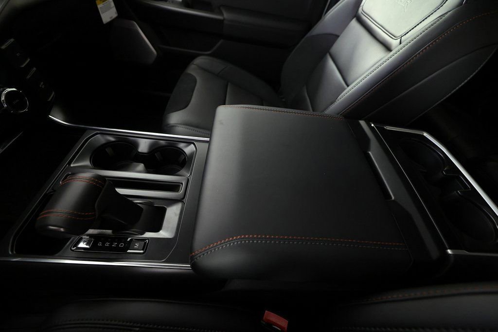 Used 2025 Ford F150 Raptor AWD/4WD image 40