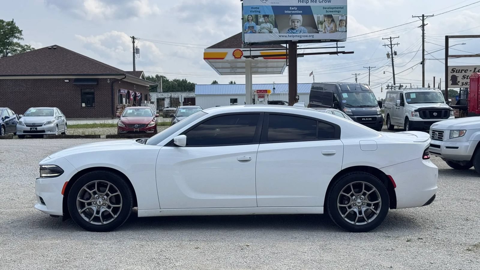 Used 2017 Dodge Charger SXT w/ AWD Plus Group image 13
