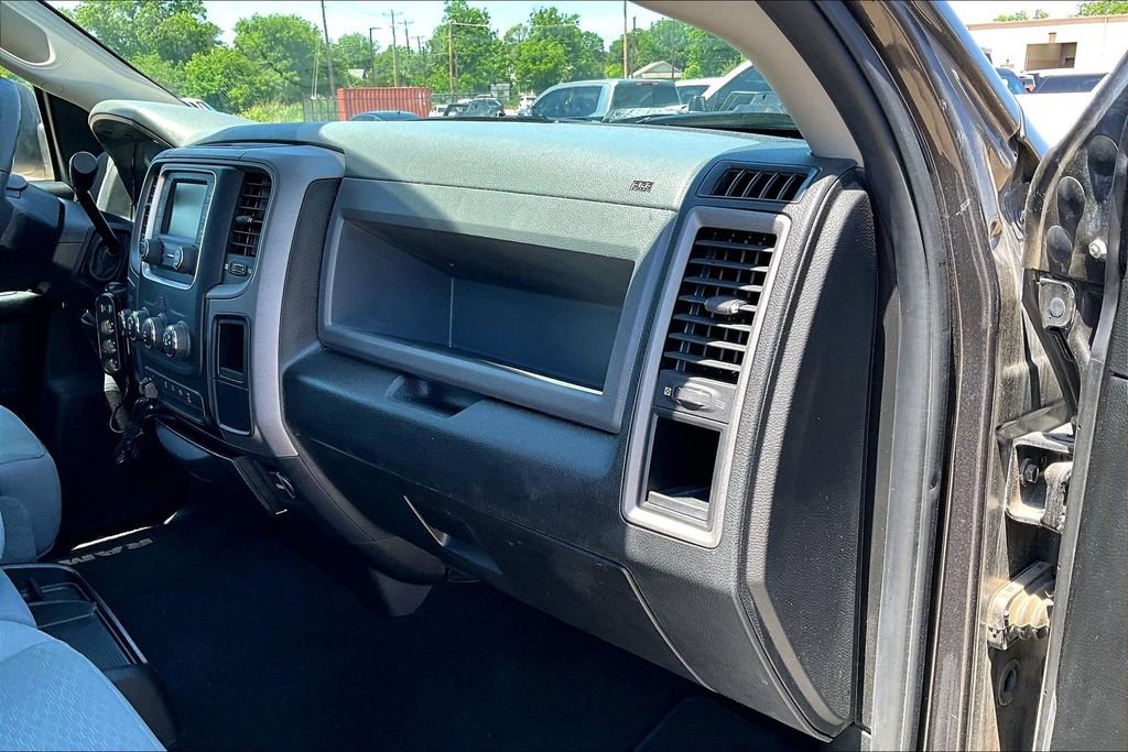 Used 2018 RAM 2500 Tradesman w/ Chrome Appearance Group AWD/4WD image 19