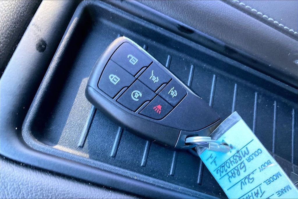 Used 2021 Chevrolet Tahoe Z71 w/ Z71 Off-Road Package image 11