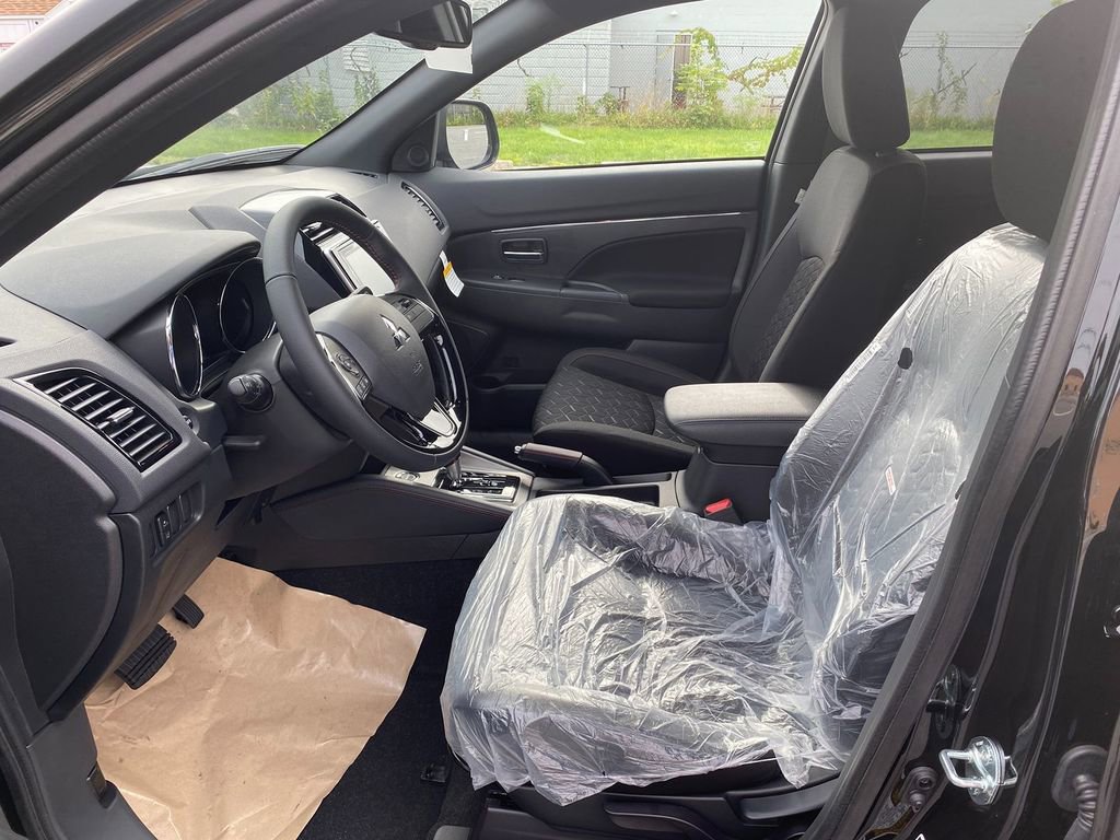 New 2025 Mitsubishi Outlander Sport AWD image 12
