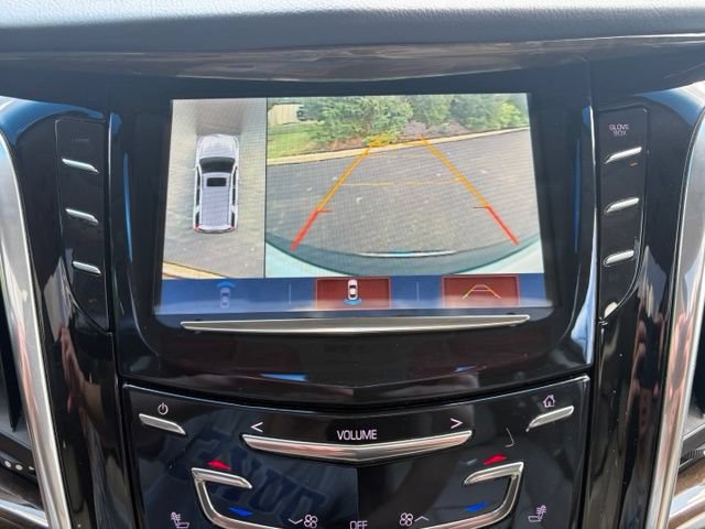 Used 2019 Cadillac Escalade Luxury AWD/4WD image 39