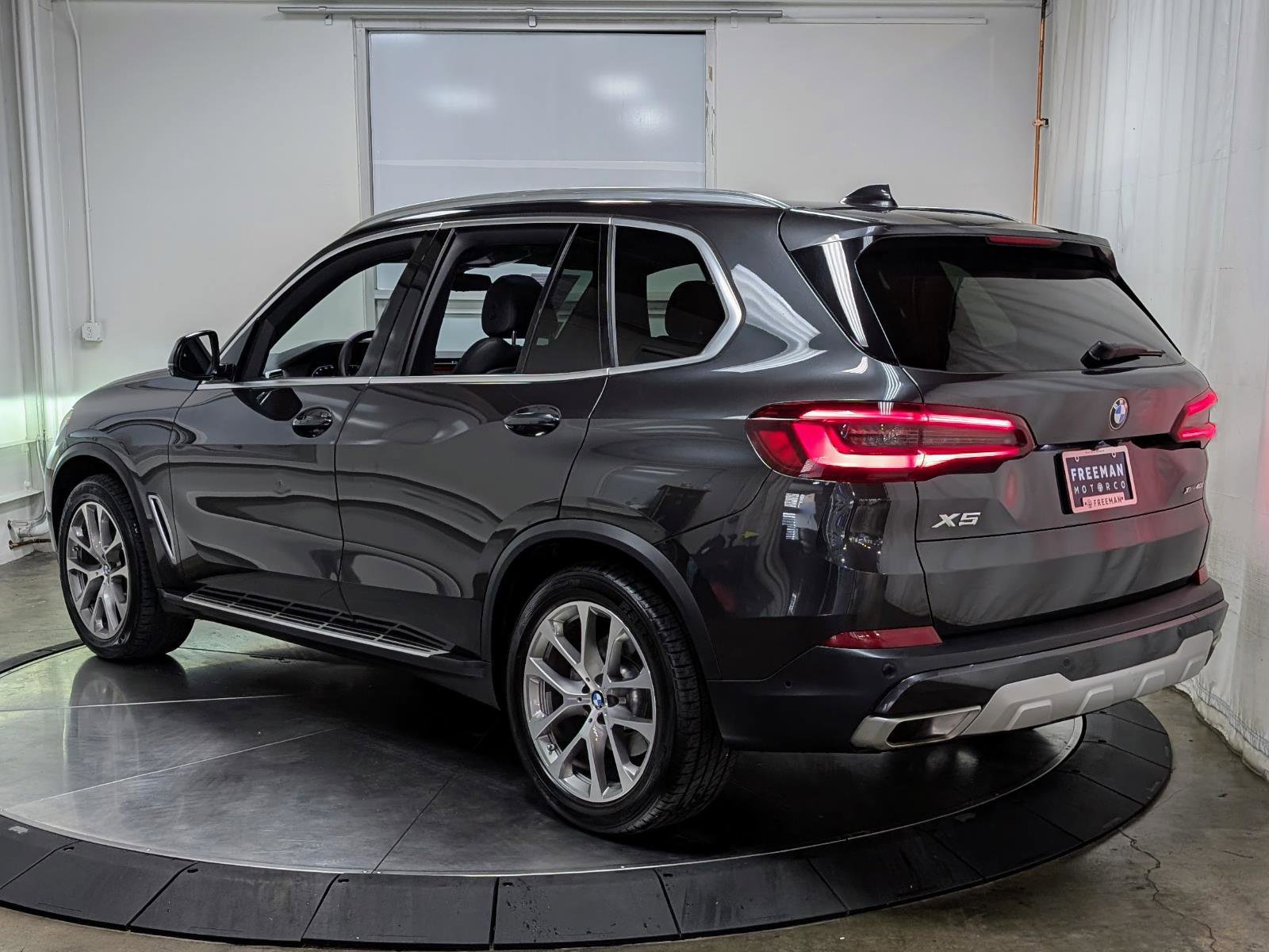 Used 2023 BMW X5 xDrive40i AWD/4WD image 7