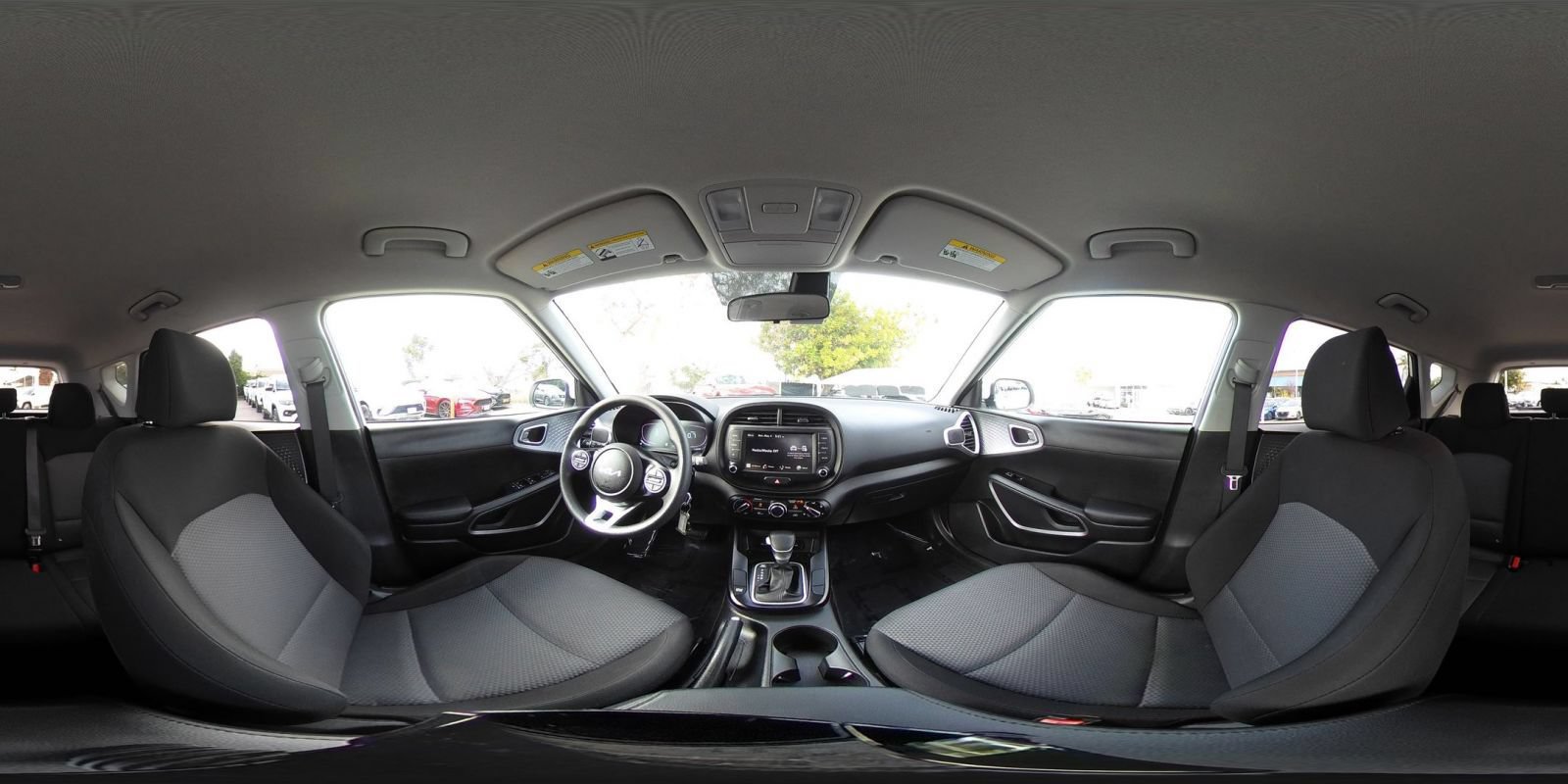 Used 2025 Kia Soul LX w/ LX Technology Package FWD image 42