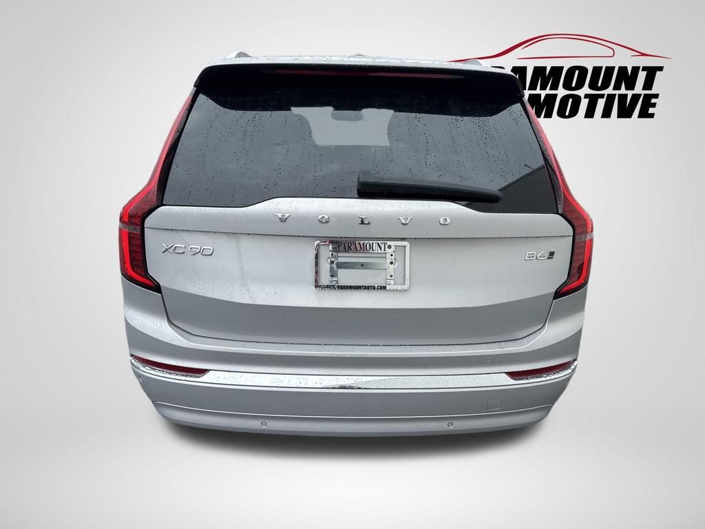 Used 2025 Volvo XC90 B6 Core w/ Climate Package image 6