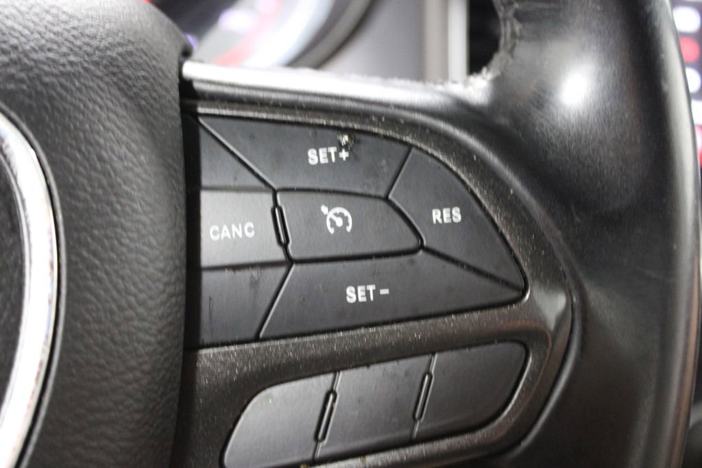 Used 2022 Dodge Charger SXT image 34