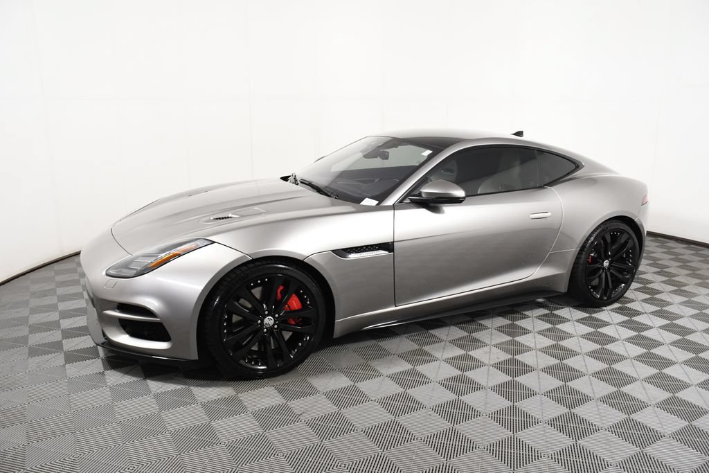 Used 2020 Jaguar F-TYPE R AWD/4WD image 2