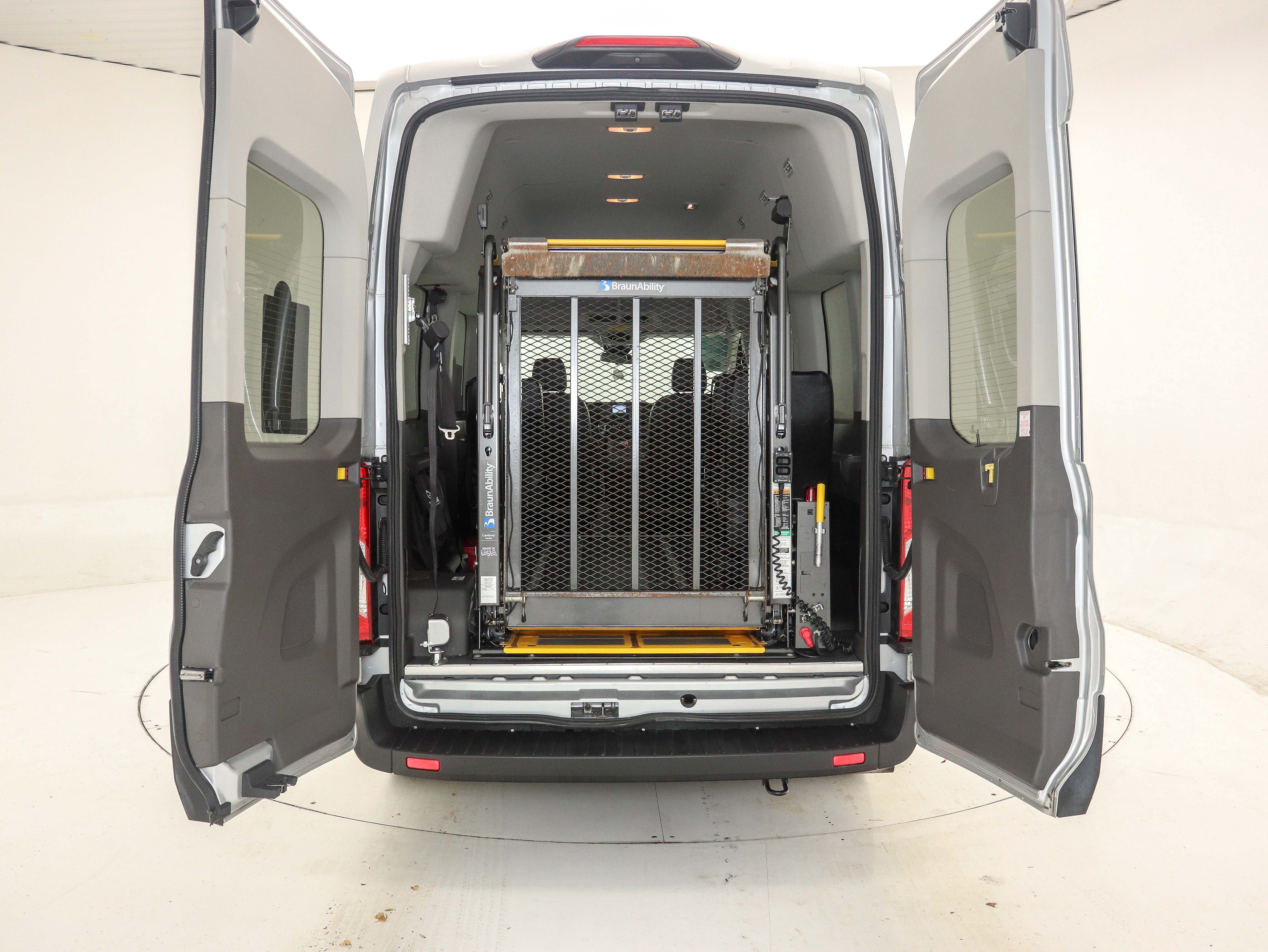 Used 2020 Ford Transit 350 XL RWD image 11
