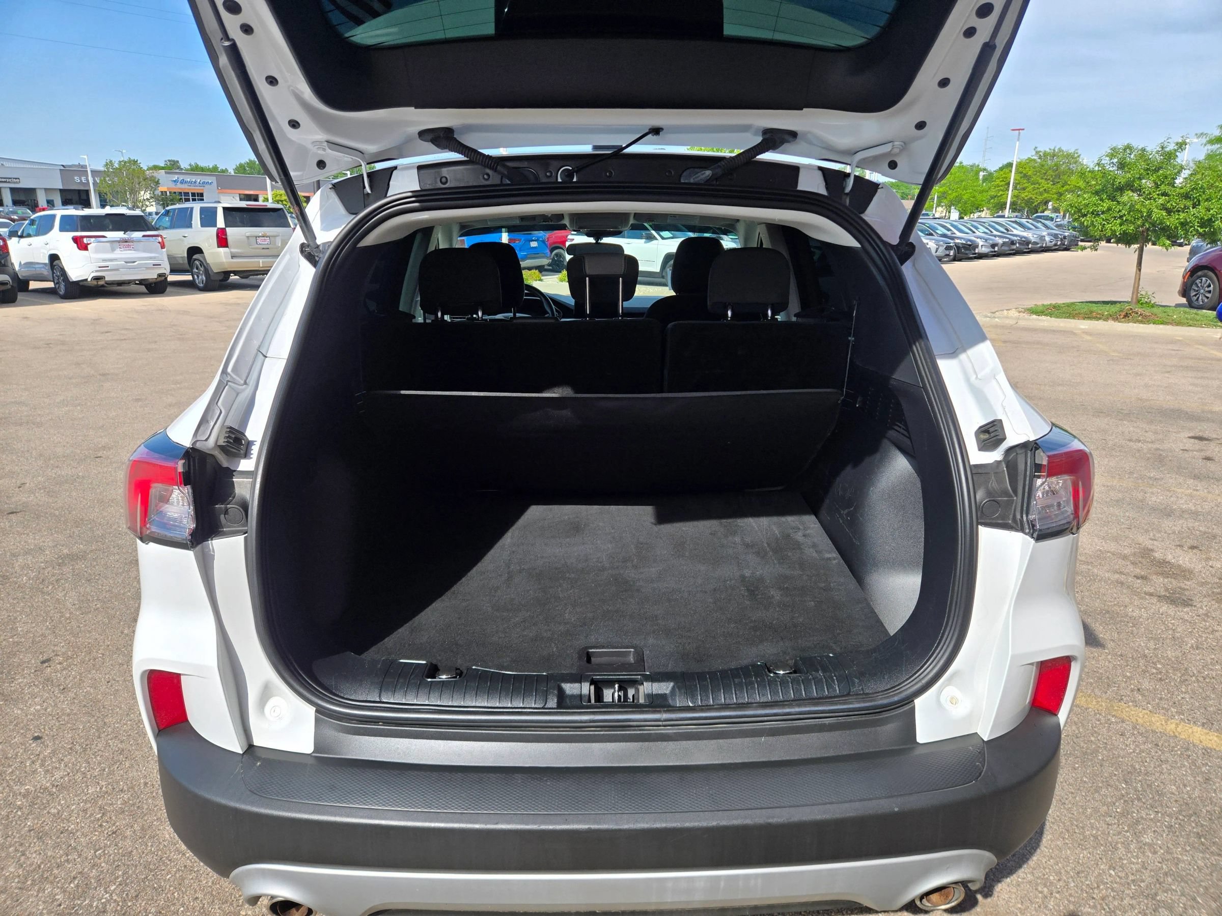 Used 2022 Ford Escape SE FWD image 5