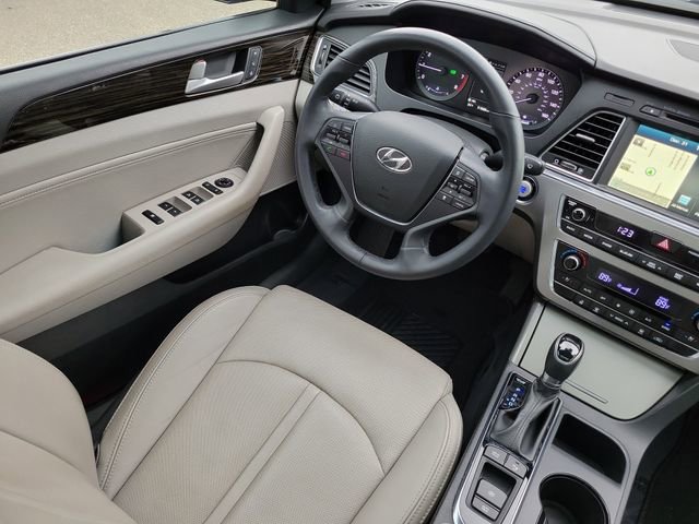 Used 2016 Hyundai Sonata Limited w/ Option Group 04 image 14