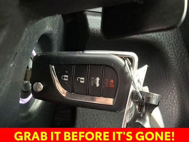 Used 2024 Toyota Camry SE image 16