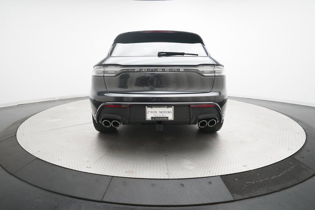 Certified 2026 Porsche Macan image 13