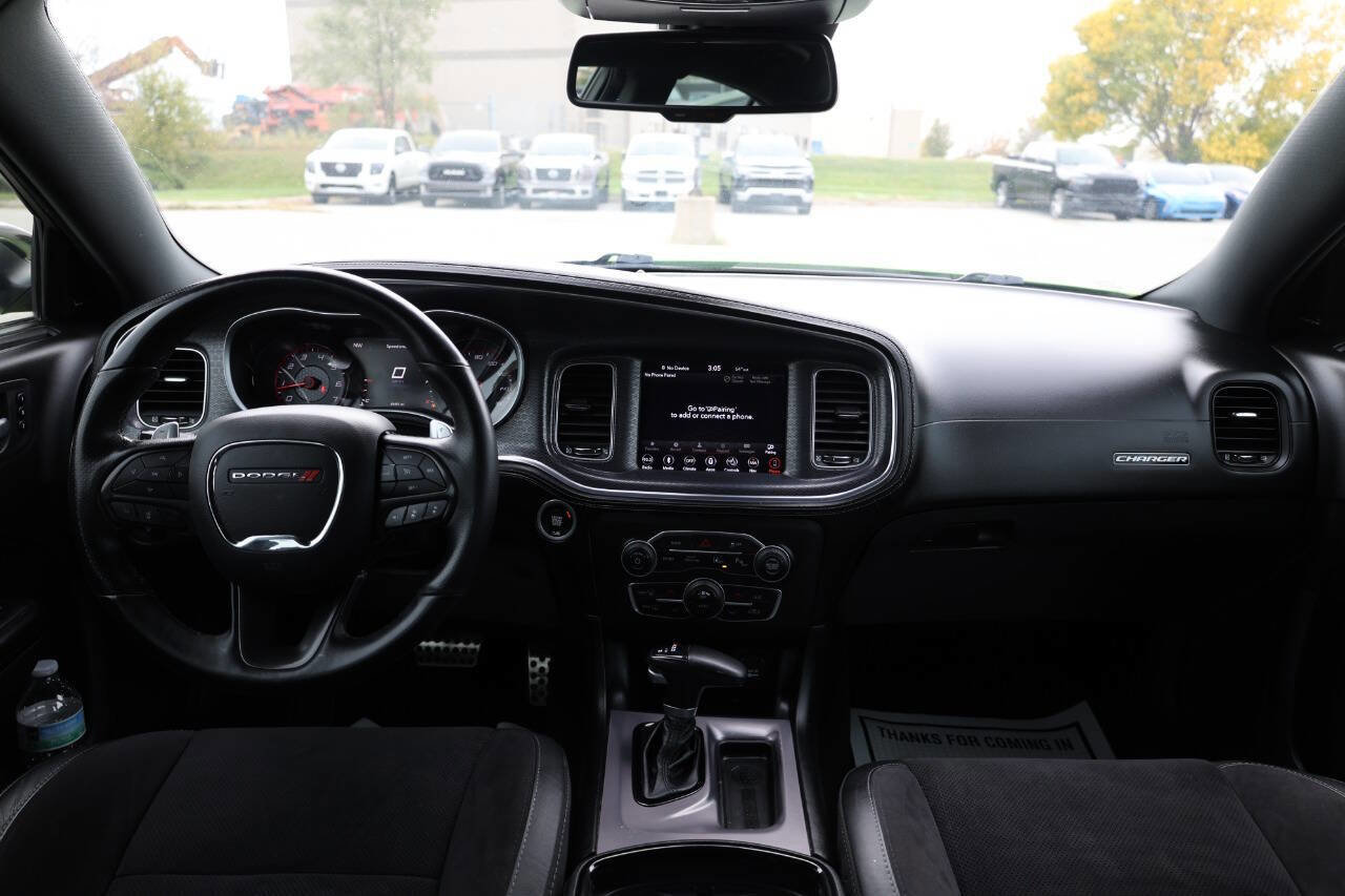 Used 2019 Dodge Charger R/T w/ Plus Group RWD image 14