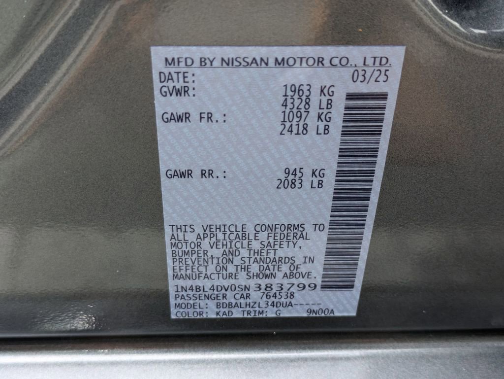 Used 2025 Nissan Altima 2.5 SV FWD image 34