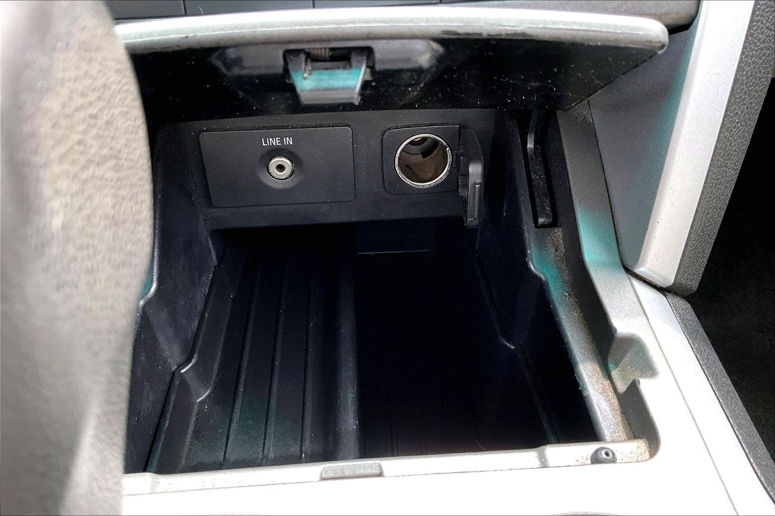 Used 2014 Ford Explorer FWD image 32