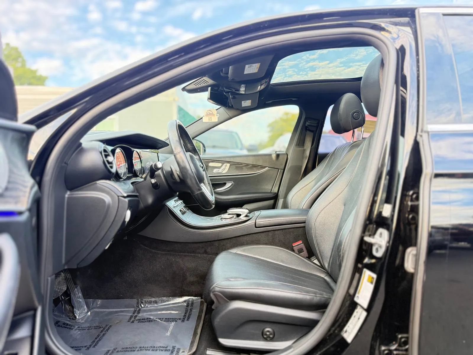 Used 2019 Mercedes-Benz E 300 4MATIC image 9