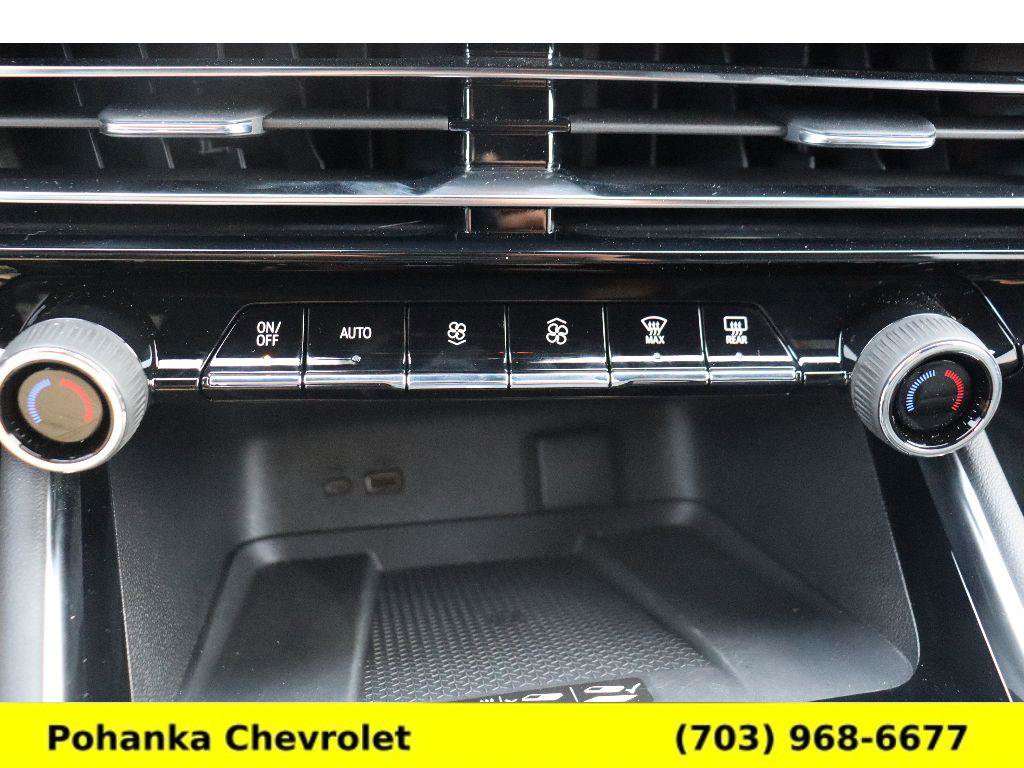 Used 2026 Chevrolet Traverse RS w/ LPO, Floor Liner Package FWD image 17