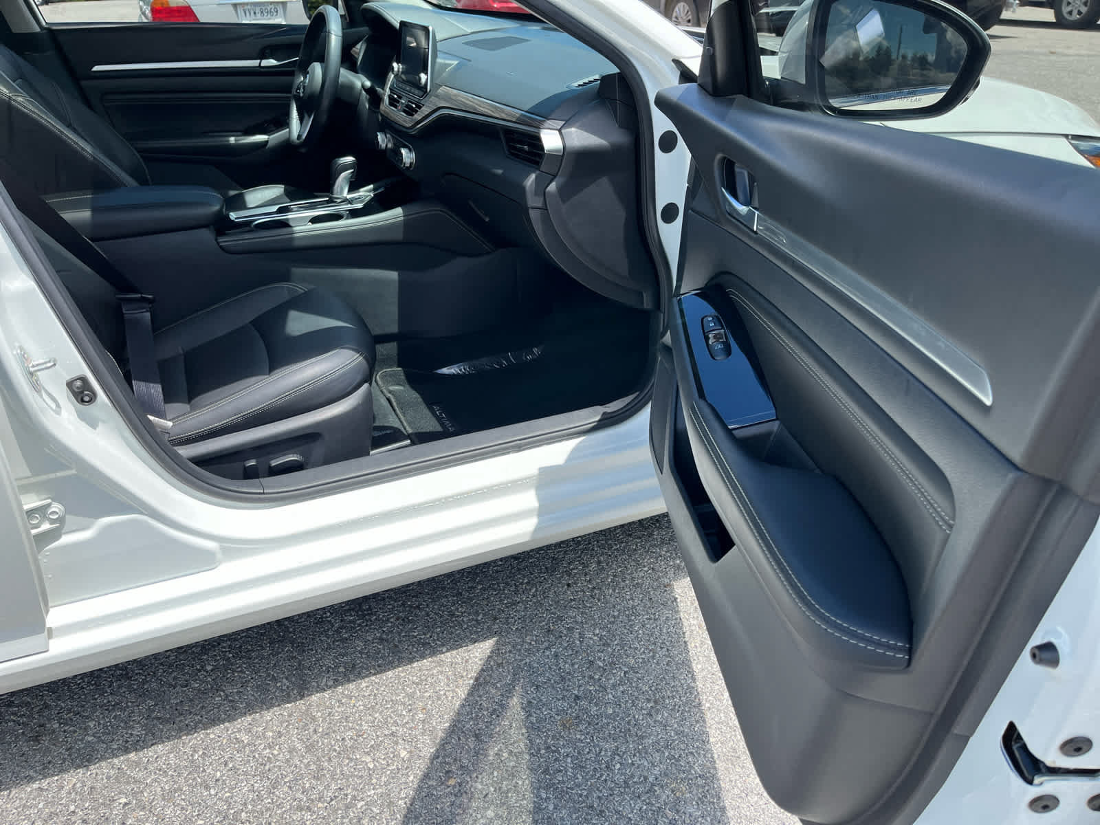 Used 2021 Nissan Altima 2.5 SL FWD image 33