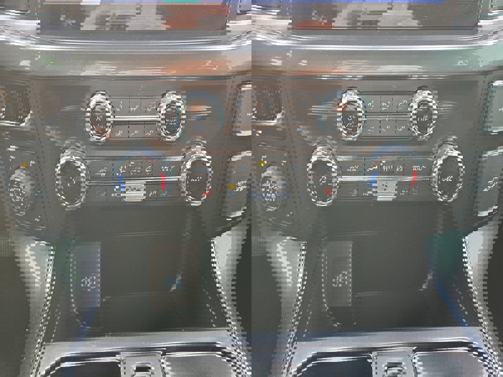 Certified 2023 Ford F150 XLT w/ Equipment Group 302A High image 19