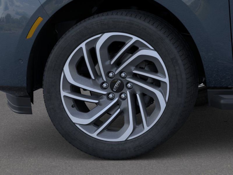 New 2026 Lincoln Navigator Premiere AWD/4WD image 19