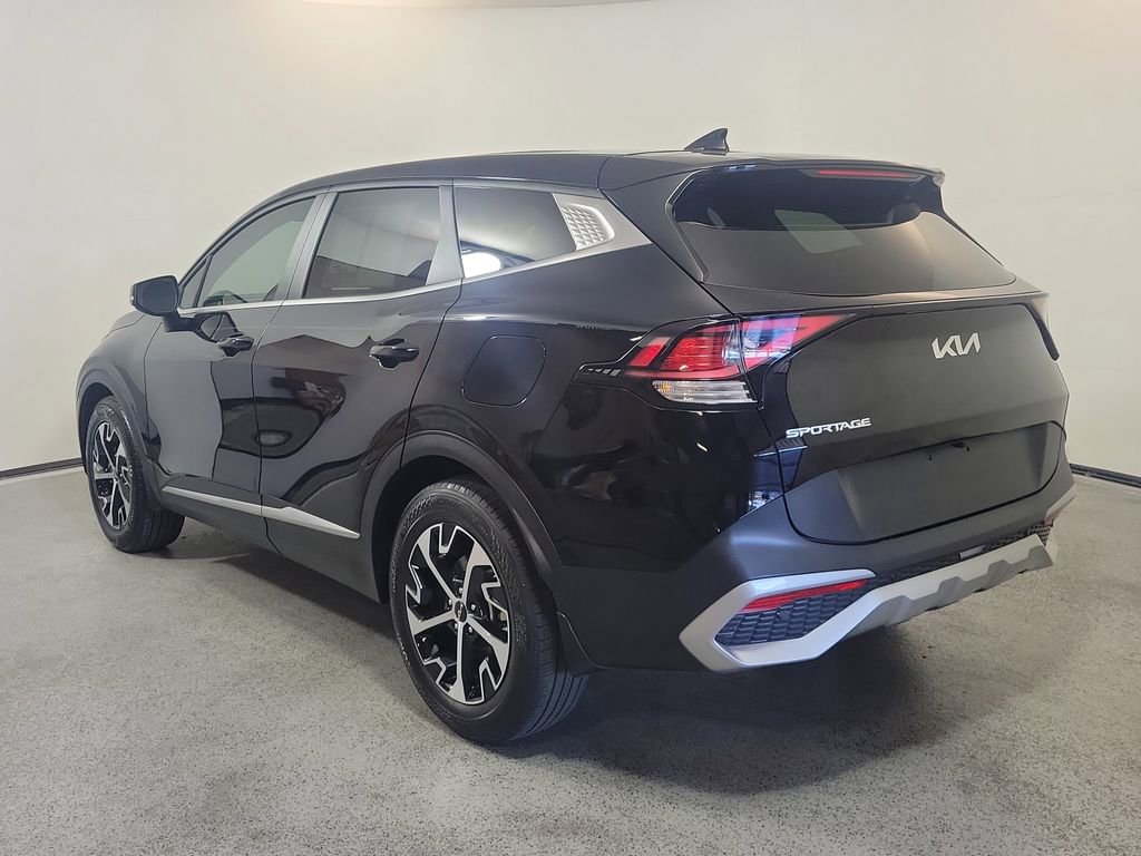 Used 2023 Kia Sportage EX image 5