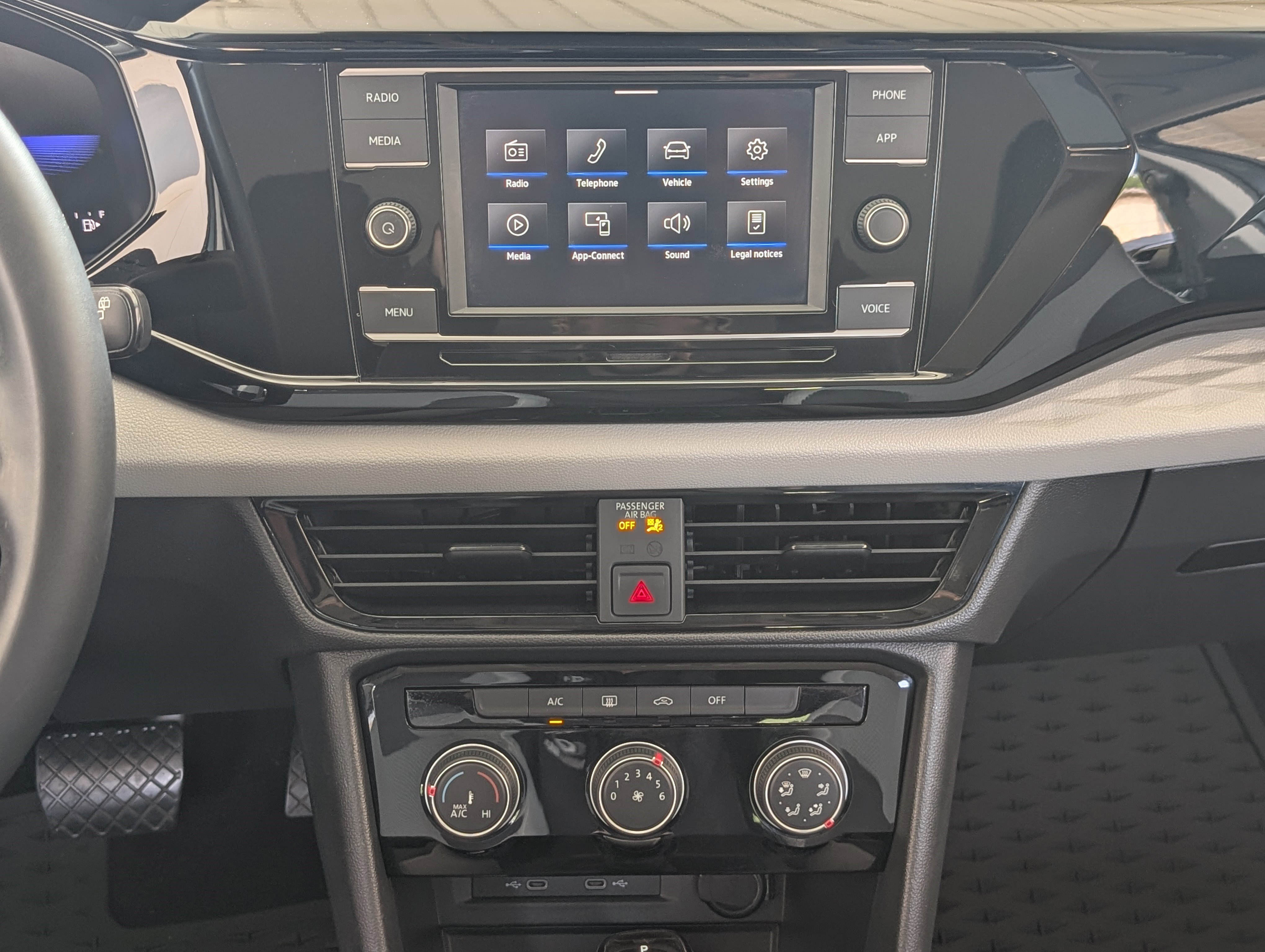 Used 2023 Volkswagen Taos S w/ Driver Assistance Package FWD image 25