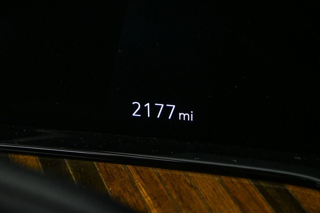 New 2024 Cadillac Escalade Sport Platinum w/ LPO, ONYX Package image 8