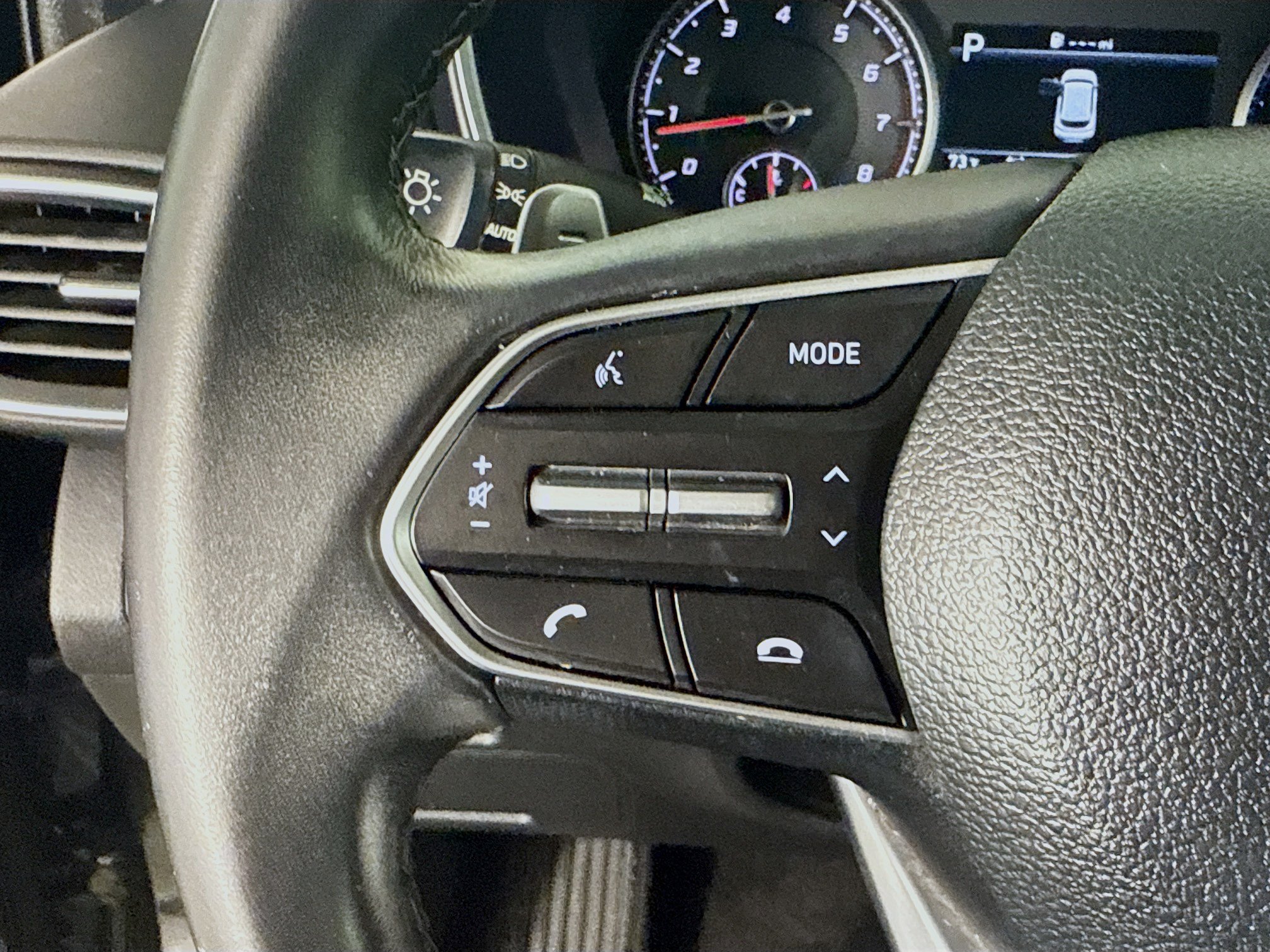 Used 2023 Hyundai Santa Fe SEL FWD image 14