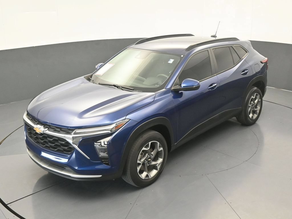 Used 2024 Chevrolet Trax LT FWD image 41
