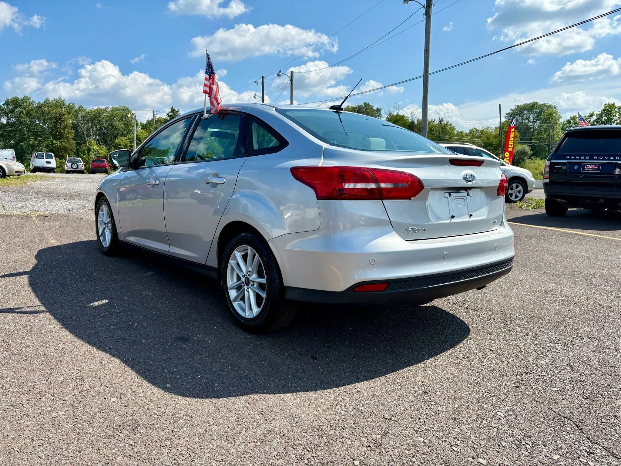 Used 2016 Ford Focus SE w/ SE Power Seat Package image 3
