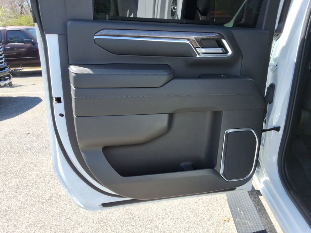 Certified 2024 Chevrolet Silverado 2500 LTZ w/ LTZ Plus Package image 18