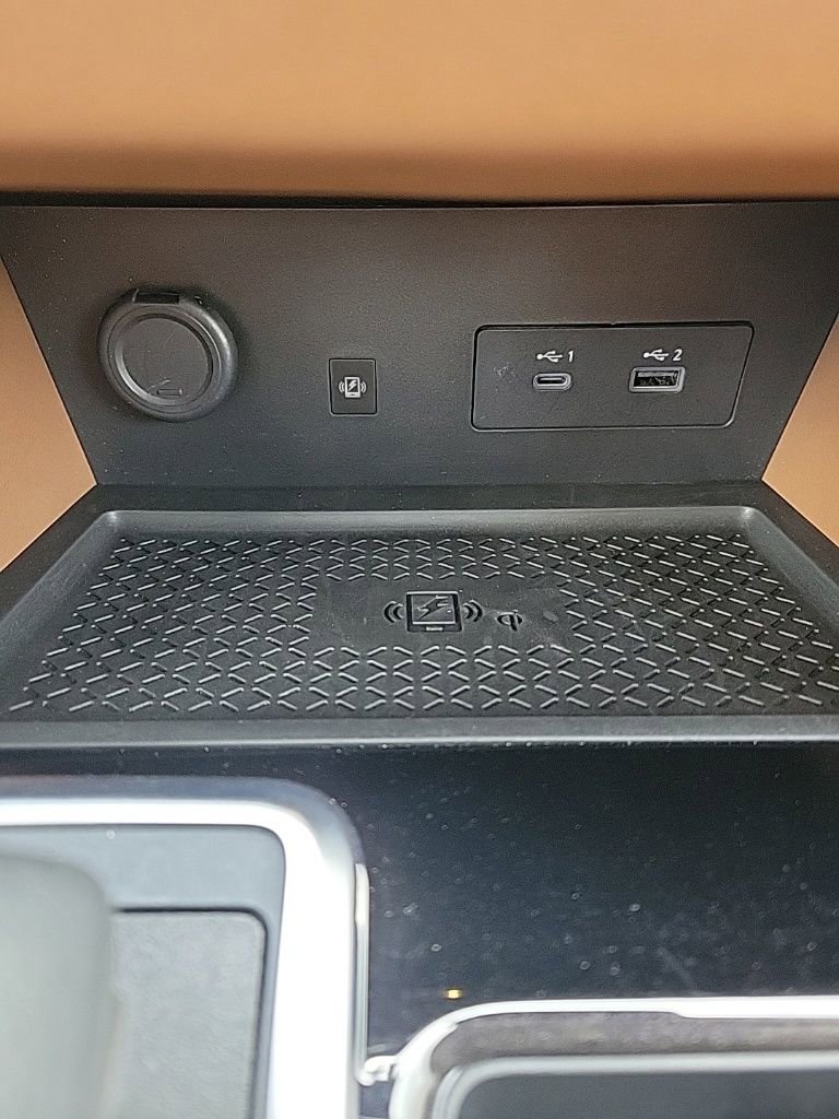 Used 2023 Nissan Pathfinder Platinum w/ Cargo Package image 27