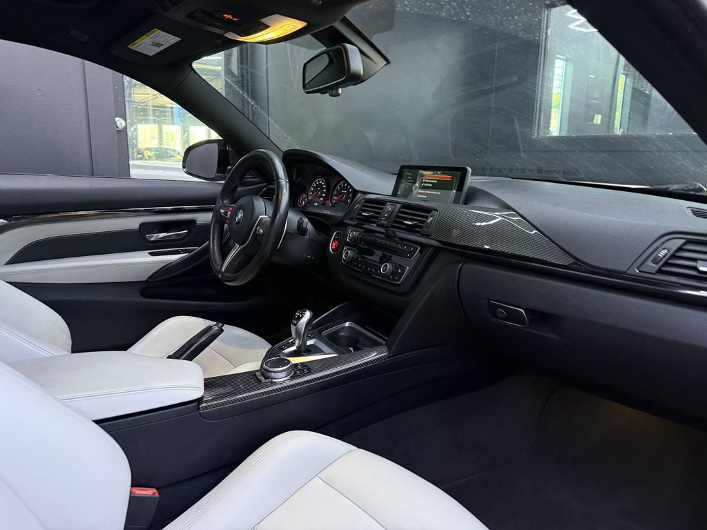 Used 2015 BMW M4 Coupe RWD image 22