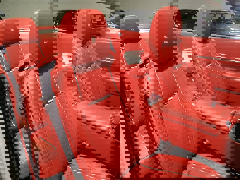 Used 2018 Rolls-Royce Dawn image 8