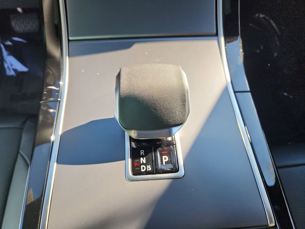 Used 2026 Land Rover Range Rover Velar S AWD/4WD image 16