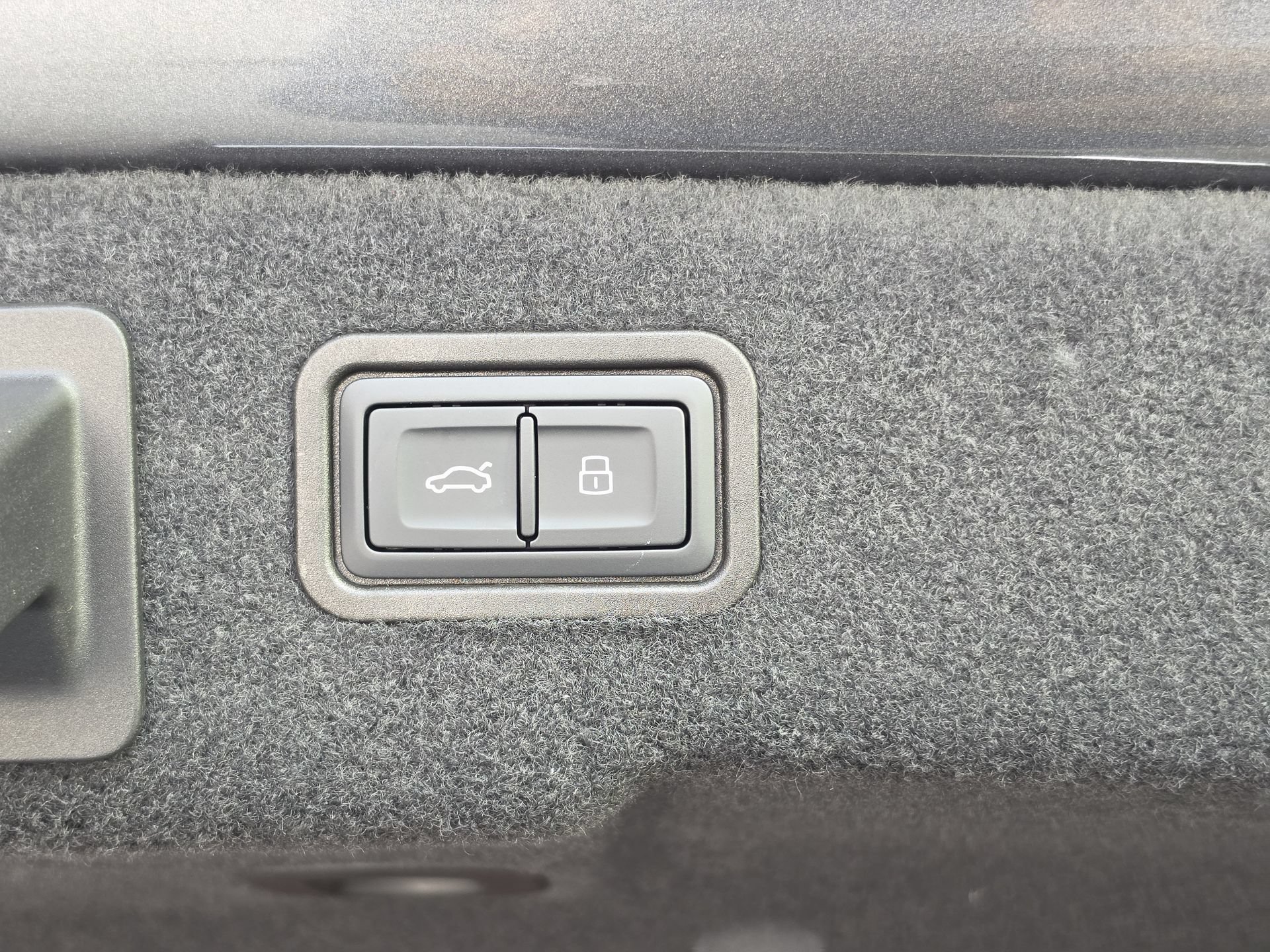 New 2026 Audi S8 AWD/4WD image 10