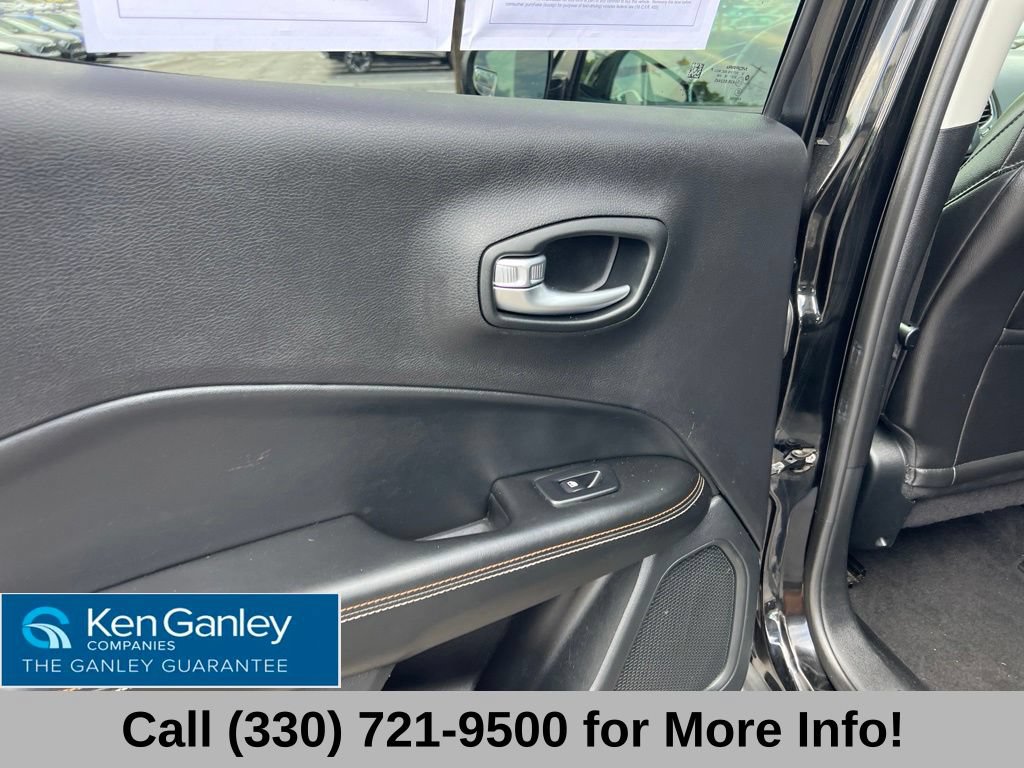 Used 2019 Jeep Compass Latitude AWD/4WD image 47