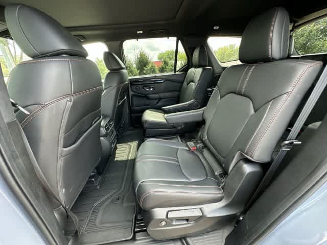 Used 2023 Honda Pilot TrailSport image 18